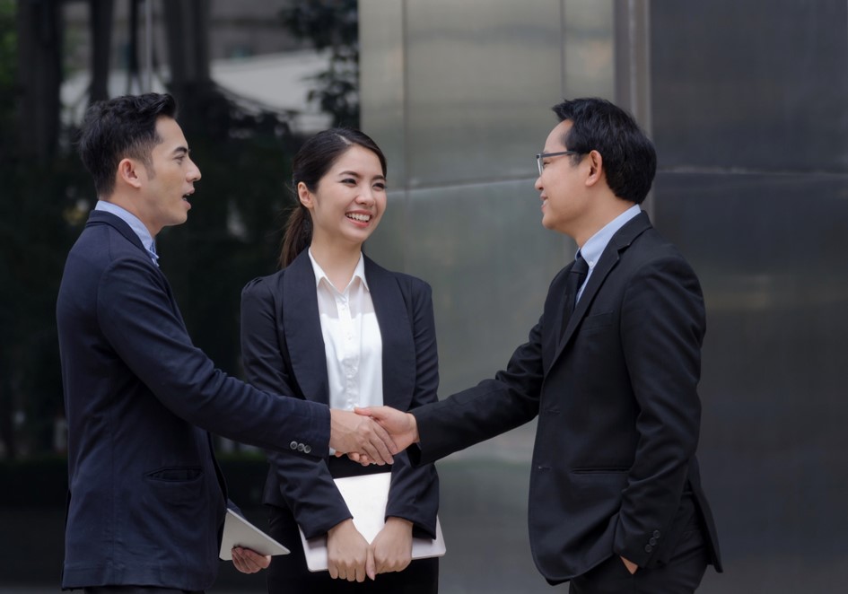 Nên thuê văn phòng qua môi giới hay trực tiếp - Pearl5 Center
