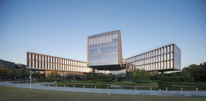 Headquater là gì - Pearl5 Center