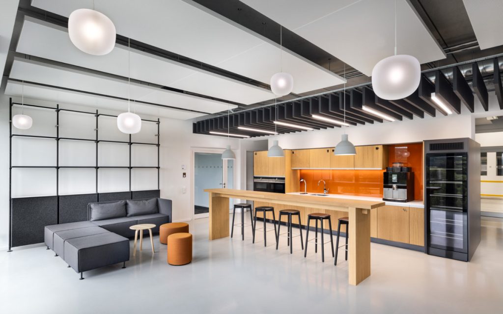 Thiết kế pantry văn phòng - Pearl5 Center 1